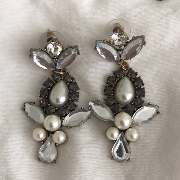 Bundle of 4 statement earrings - Picture 2 of 10